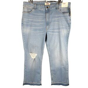 Wrangler Women’s High Rise Straight Crop‎ Jeans 20W Light Wash Distressed NEW